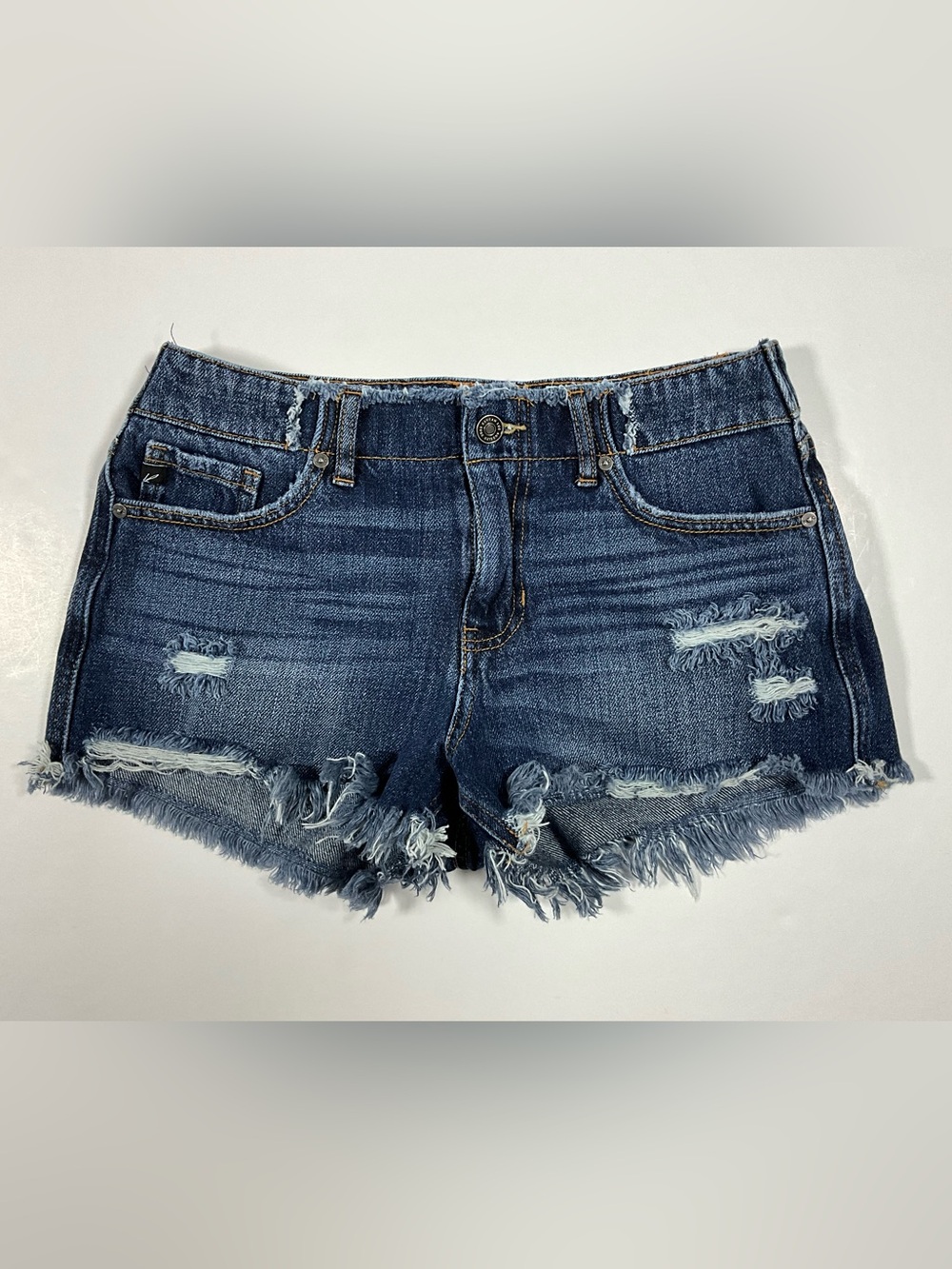 KanCan Distressed Denim Jean Shorts Women's Medium‎